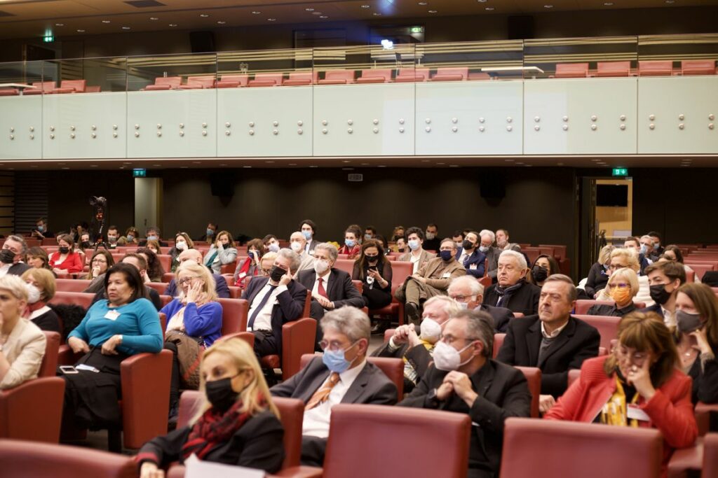 photo de l'événement sur l'Ukraine à l'Assemblée nationale