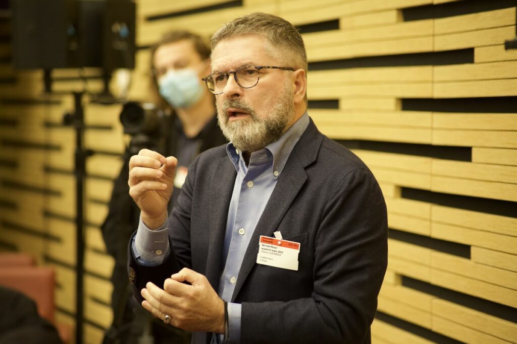 photo de l'événement sur l'Ukraine à l'Assemblée nationale