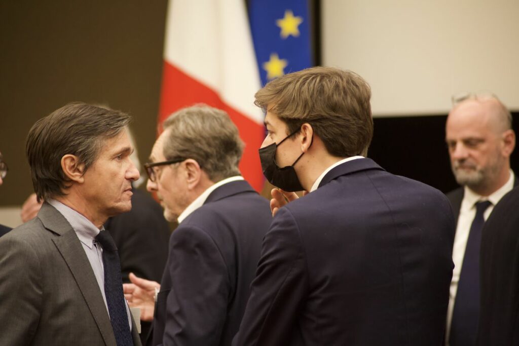 photo de l'événement sur l'Ukraine à l'Assemblée nationale